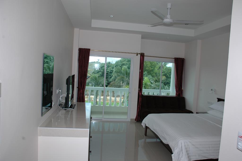 East Shore Pattaya Resort Nong Prue Екстериор снимка